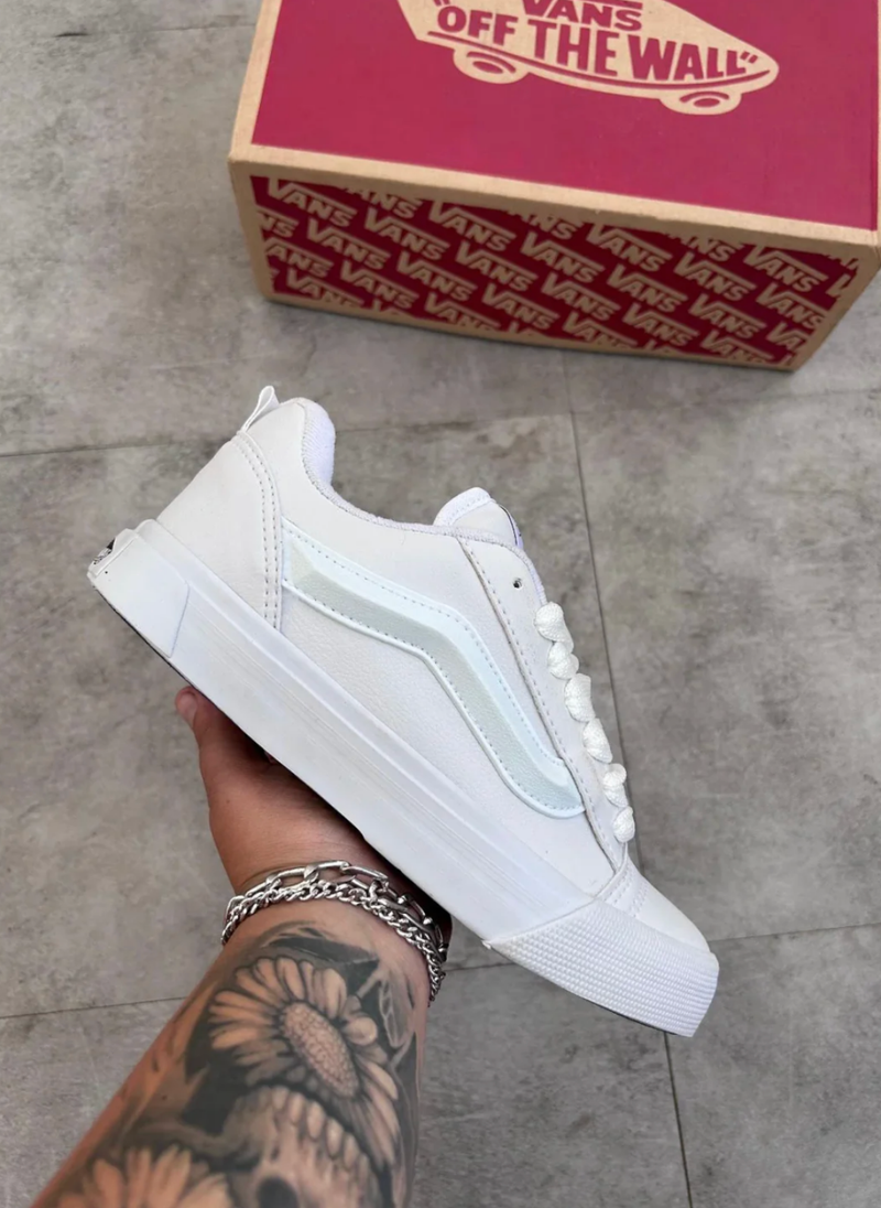 Vans KNU